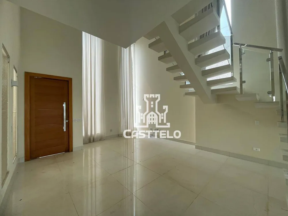 Sobrado, 3 quartos, 522 m² - Foto 1