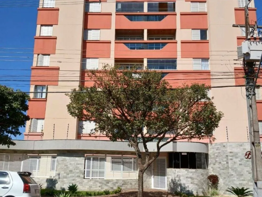 Apartamento, 3 quartos, 120 m² - Foto 1