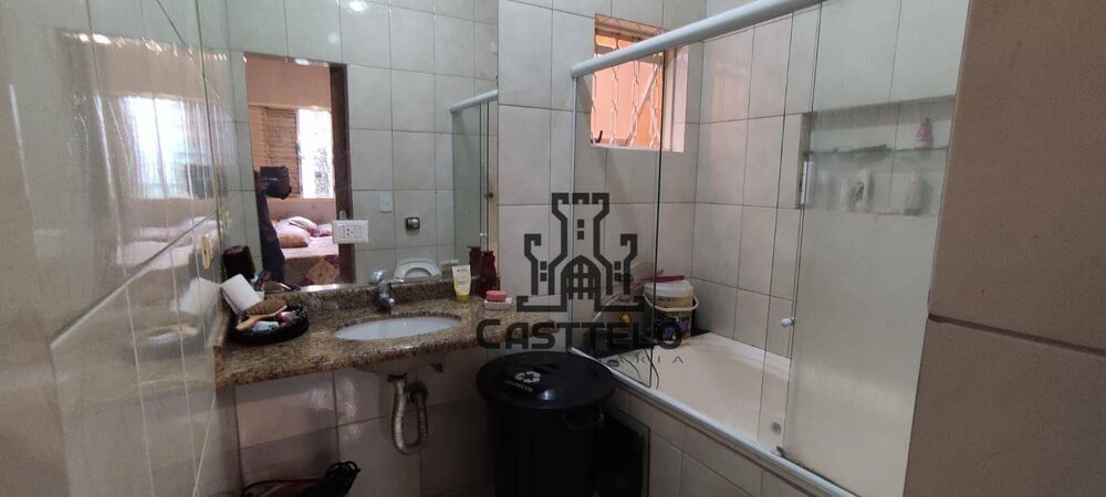 Casa, 4 quartos, 155 m² - Foto 1