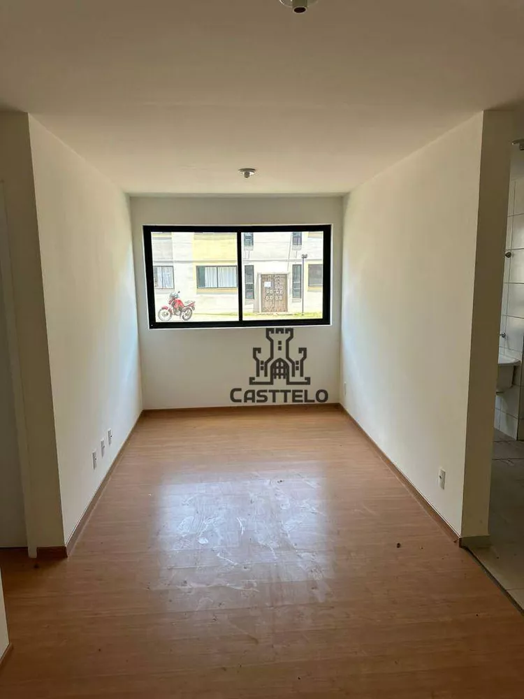 Apartamento à venda com 2 quartos, 46m² - Foto 2