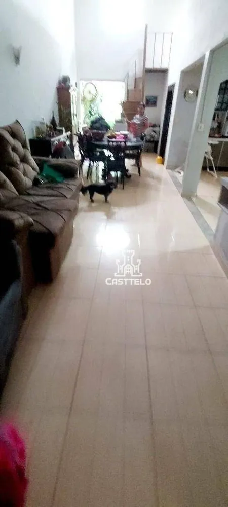 Casa, 5 quartos, 243 m² - Foto 4