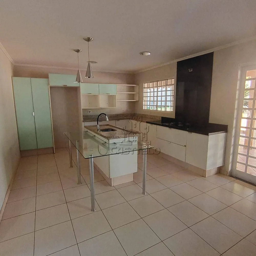 Casa, 3 quartos, 300 m² - Foto 3