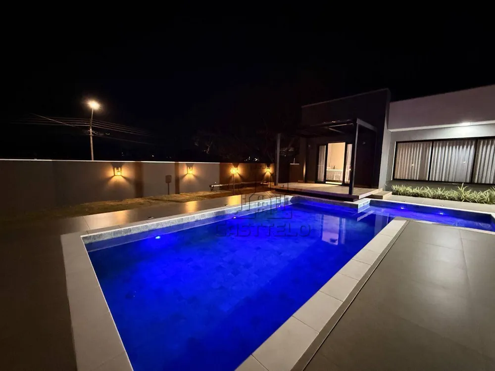 Casa, 3 quartos, 200 m² - Foto 2