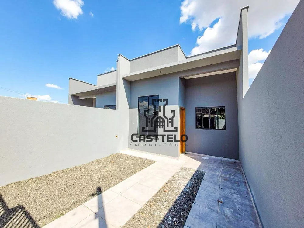 Casa à venda com 3 quartos, 76m² - Foto 1