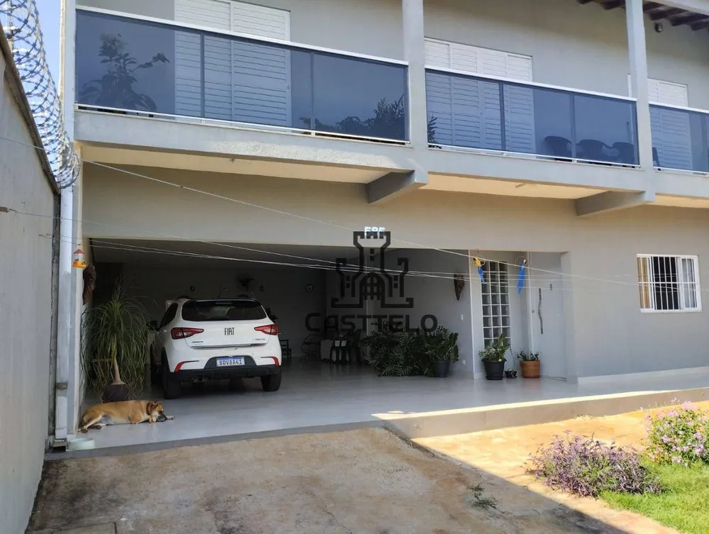 Sobrado, 3 quartos, 240 m² - Foto 1