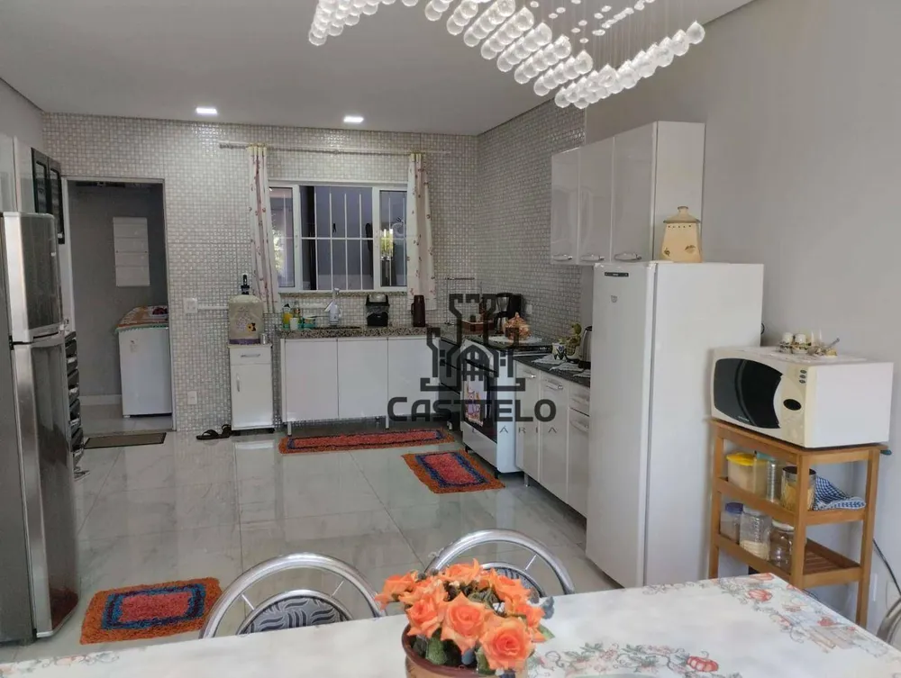 Sobrado, 3 quartos, 240 m² - Foto 4