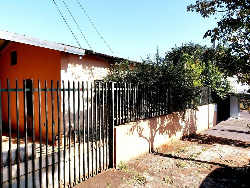 Casa, 2 quartos, 180 m² - Foto 1