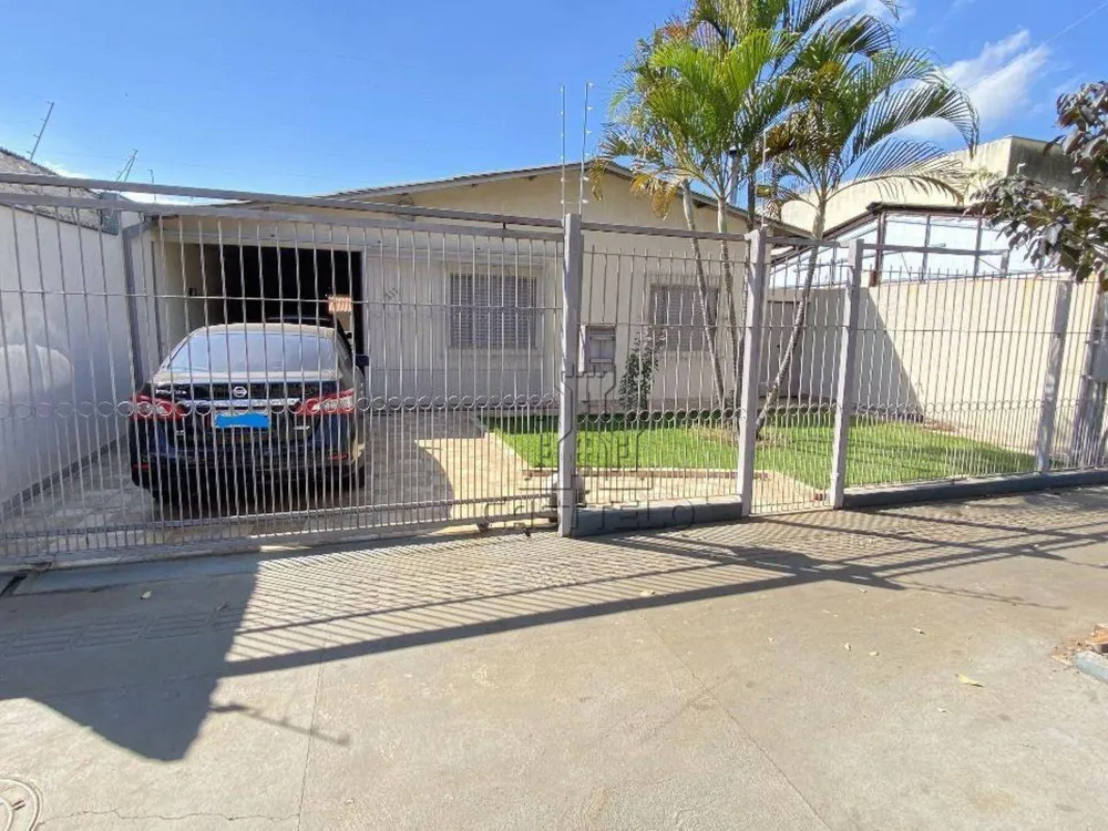 Casa, 3 quartos, 194 m² - Foto 1