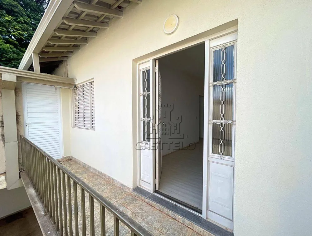 Casa, 3 quartos, 300 m² - Foto 2