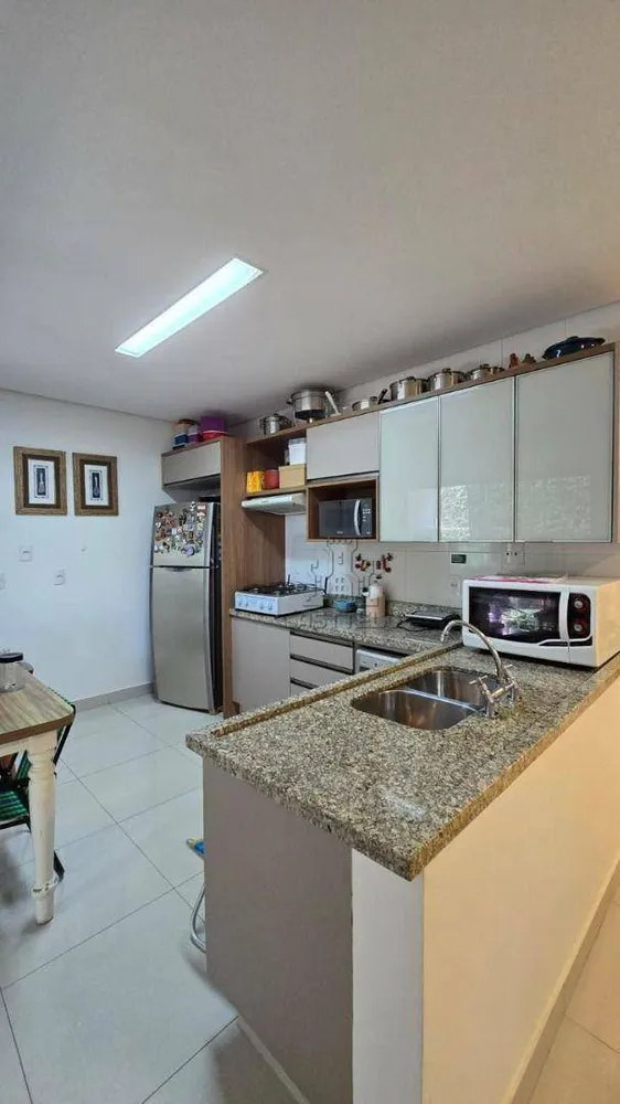 Sobrado, 3 quartos, 220 m² - Foto 1
