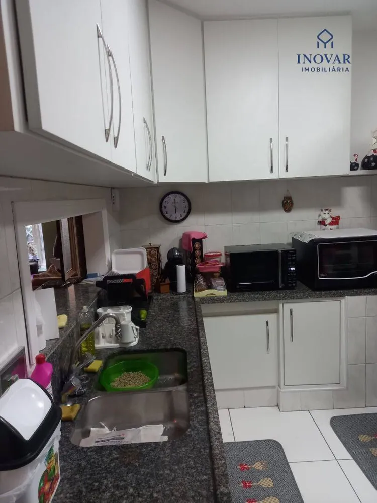 Casa, 3 quartos, 197 m² - Foto 1