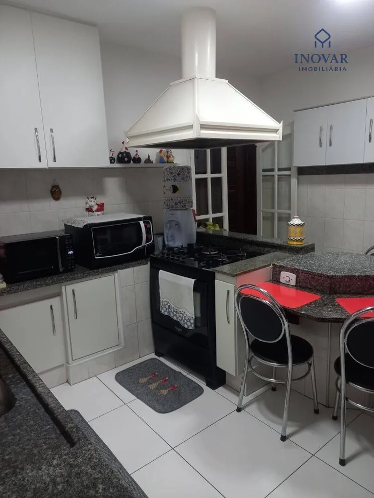 Casa, 3 quartos, 197 m² - Foto 12