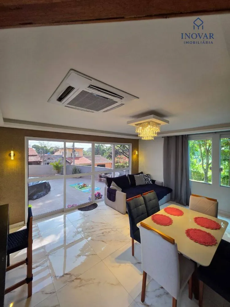 Casa, 3 quartos, 200 m² - Foto 1