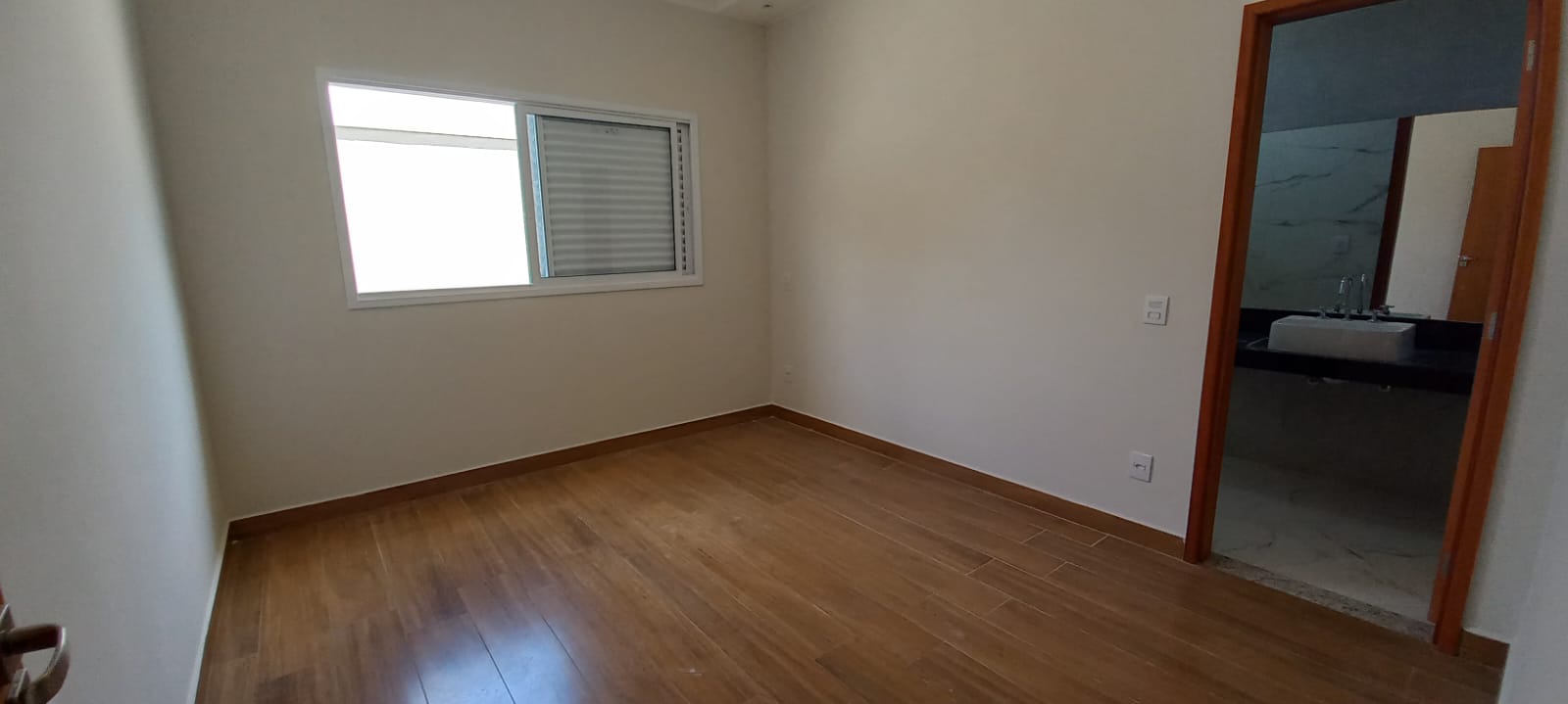 Casa à venda com 3 quartos, 200m² - Foto 6