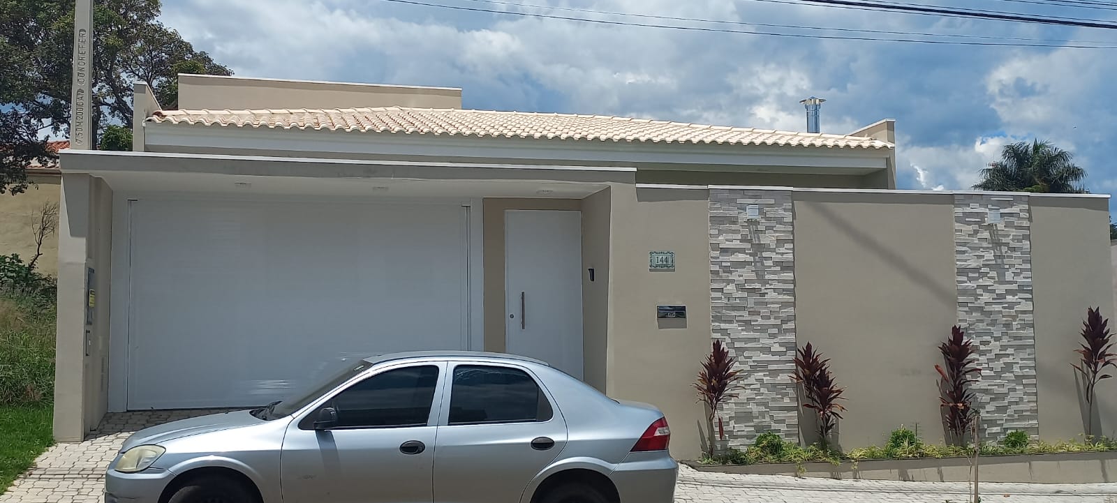 Casa, 3 quartos, 200 m² - Foto 1