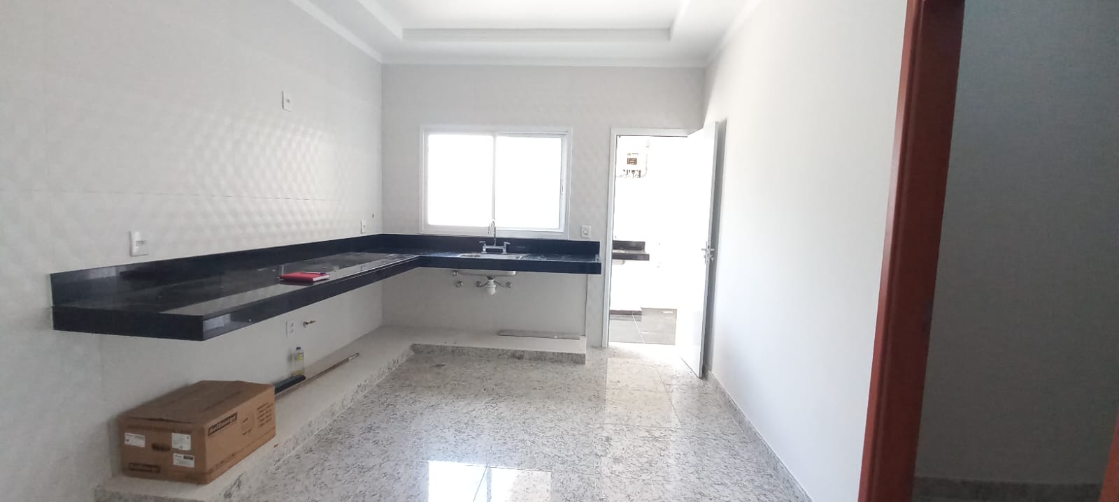 Casa à venda com 3 quartos, 200m² - Foto 16