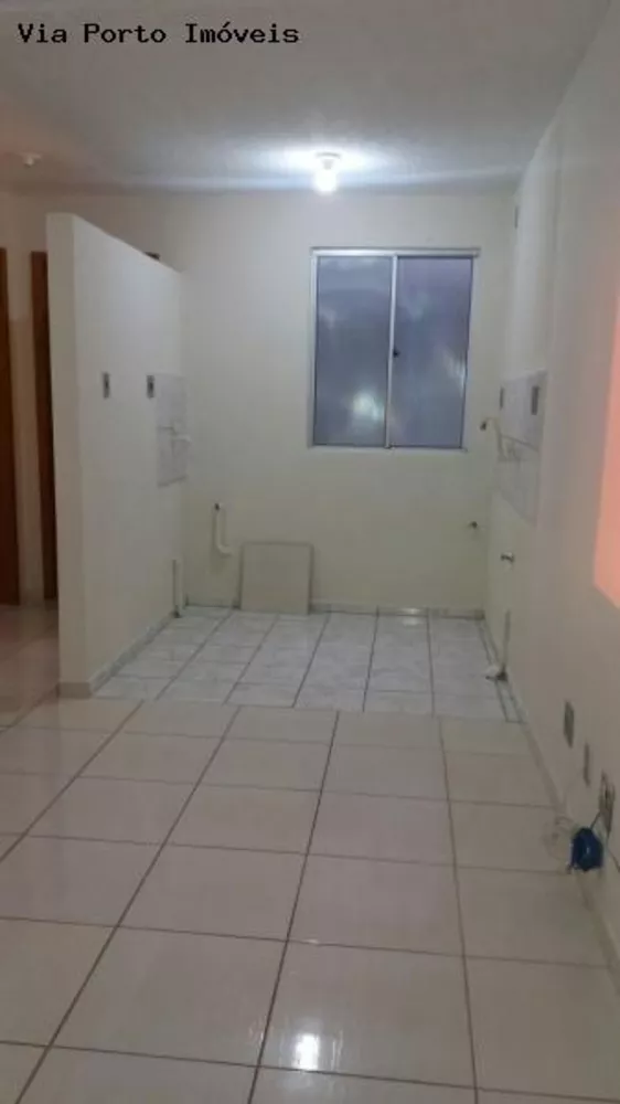 Apartamento à venda com 2 quartos, 40m² - Foto 4