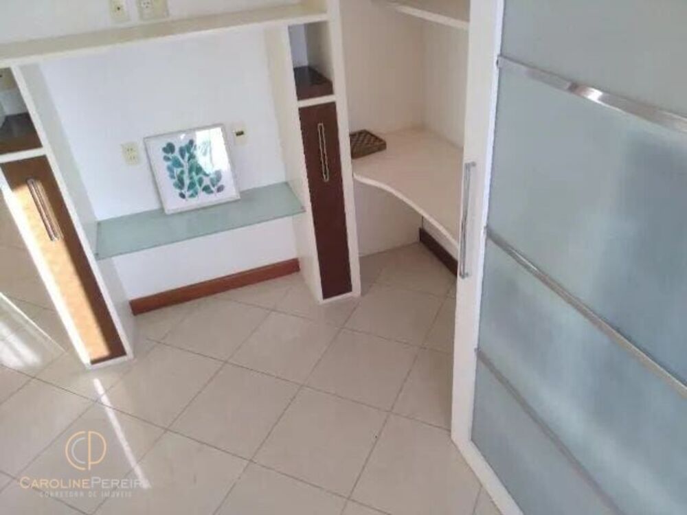 Apartamento à venda com 2 quartos, 90m² - Foto 2