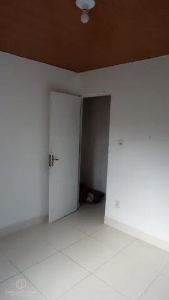 Casa à venda com 2 quartos, 110m² - Foto 7