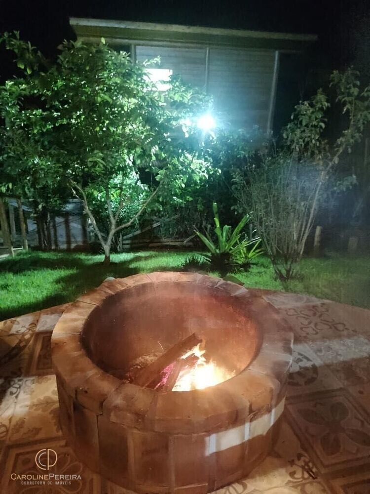 Casa, 4 quartos, 260 m² - Foto 1