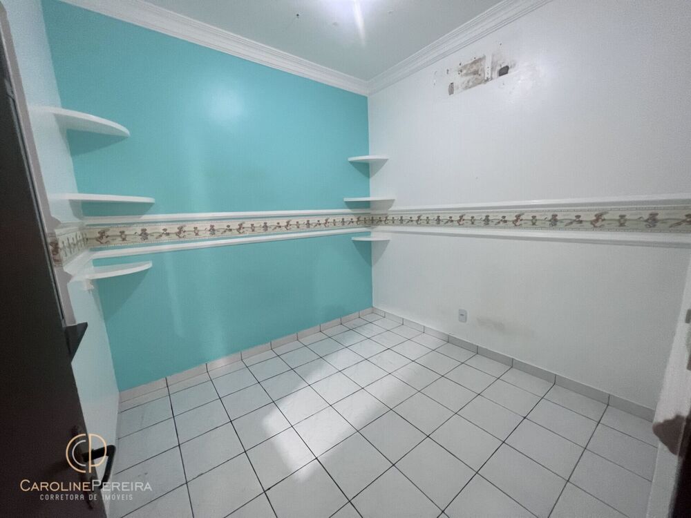 Casa, 3 quartos, 265 m² - Foto 2
