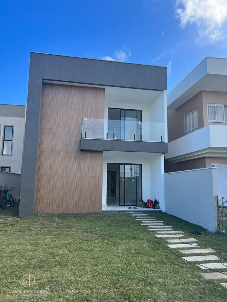 Casa à venda com 4 quartos, 146m² - Foto 1