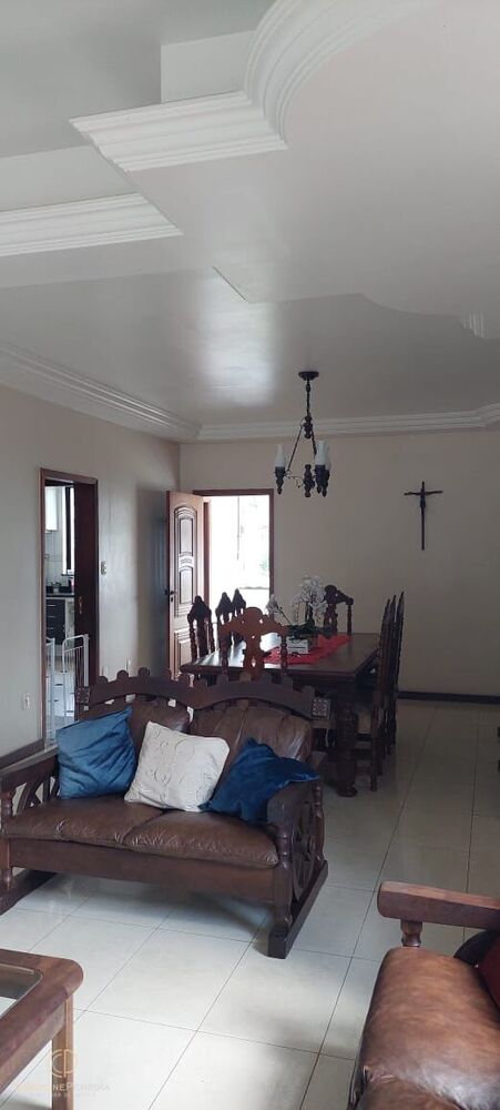 Casa, 4 quartos, 335 m² - Foto 3