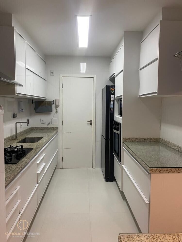 Apartamento à venda com 3 quartos, 94m² - Foto 2