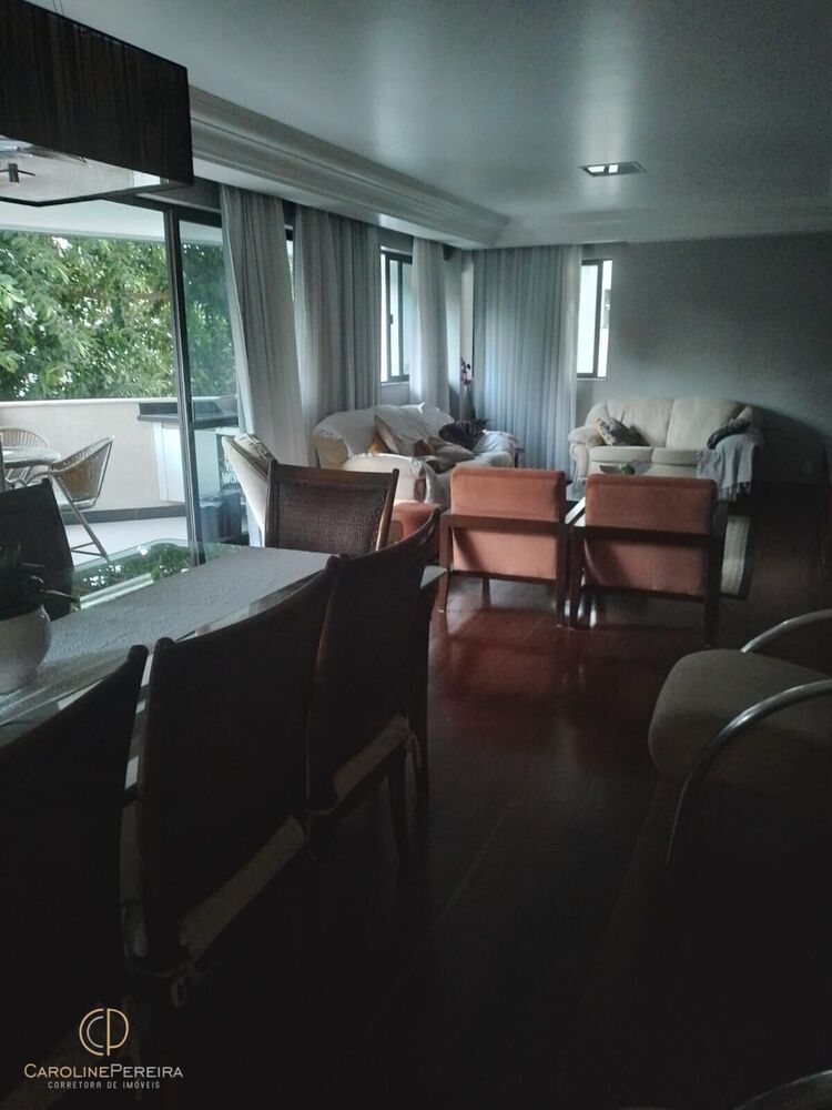 Apartamento à venda com 4 quartos, 200m² - Foto 2