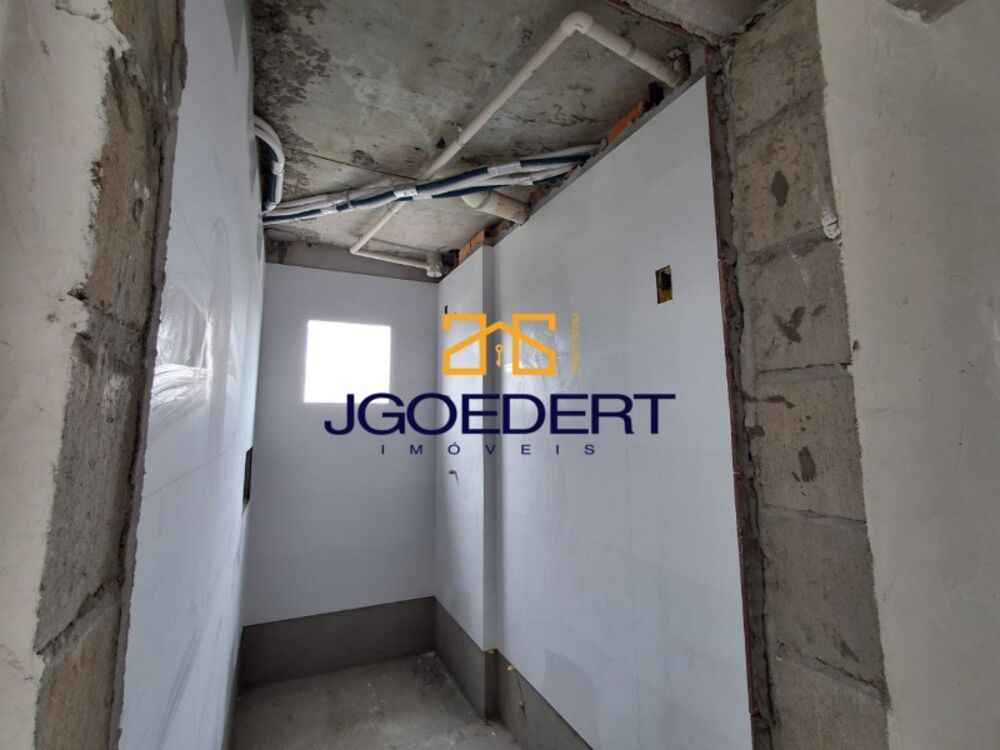 Apartamento à venda com 2 quartos, 67m² - Foto 8