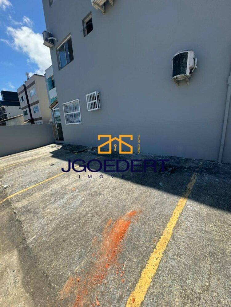 Apartamento à venda com 2 quartos, 56m² - Foto 2
