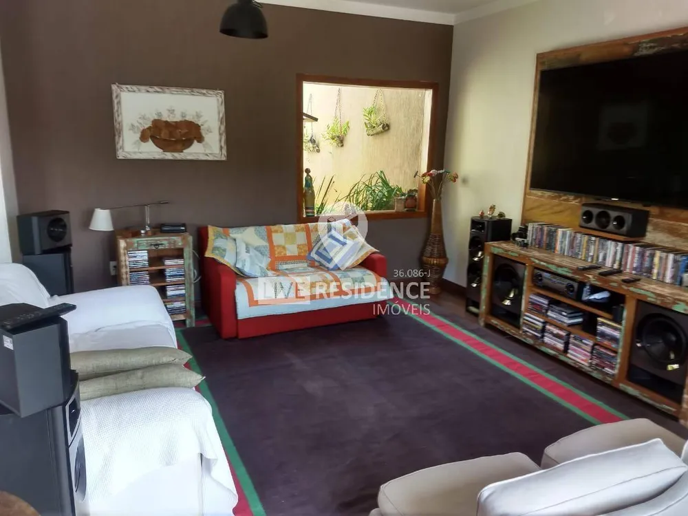 Casa, 3 quartos, 167 m² - Foto 1