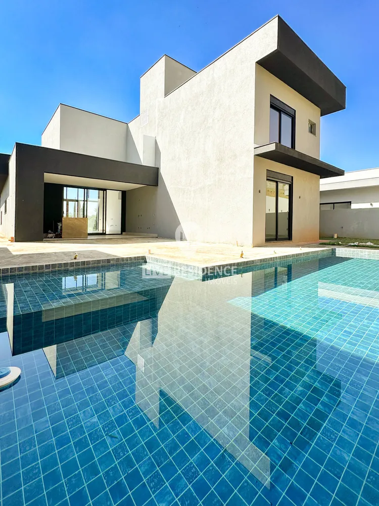 Casa, 3 quartos, 335 m² - Foto 1