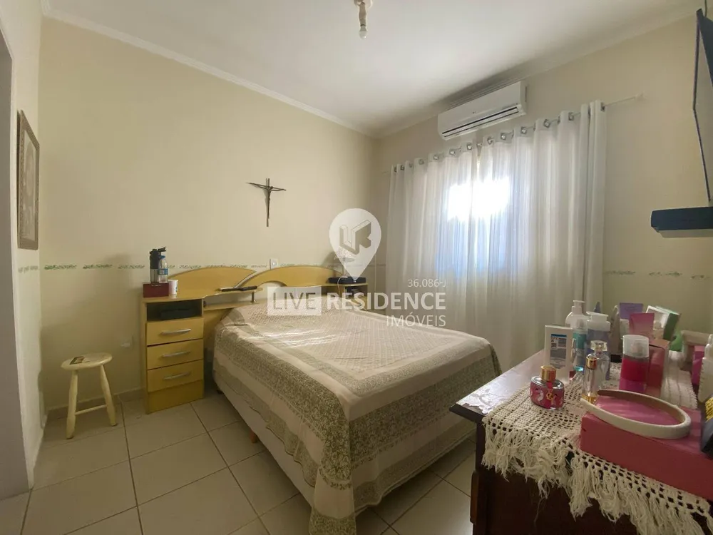 Casa, 4 quartos, 238 m² - Foto 10