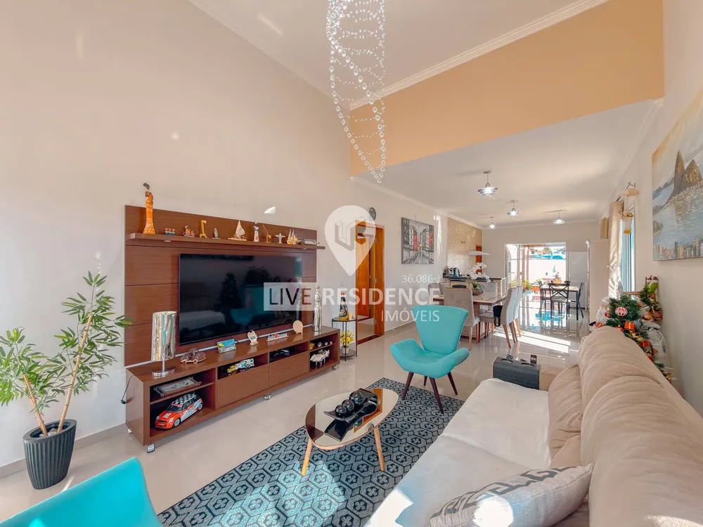 Casa, 3 quartos, 157 m² - Foto 1