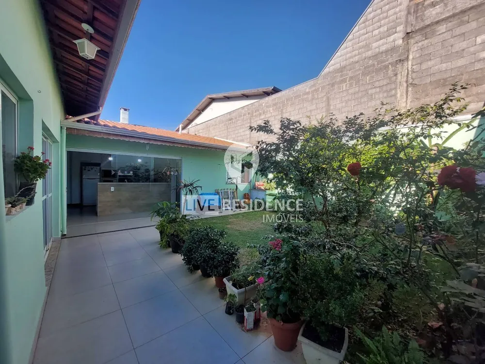 Casa, 3 quartos, 218 m² - Foto 8