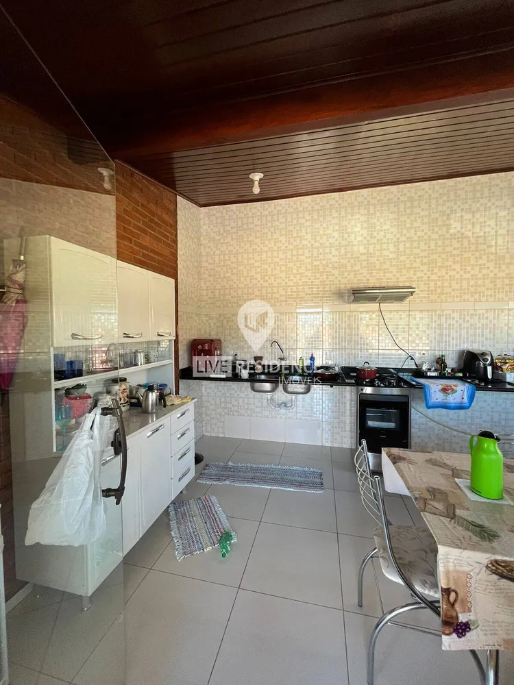 Casa, 3 quartos, 246 m² - Foto 1
