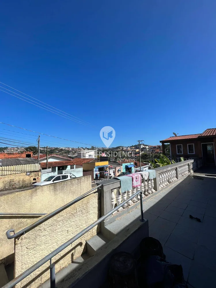 Casa, 3 quartos, 246 m² - Foto 2