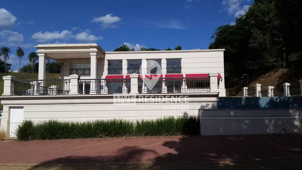 Casa à venda com 3 quartos, 195m² - Foto 2