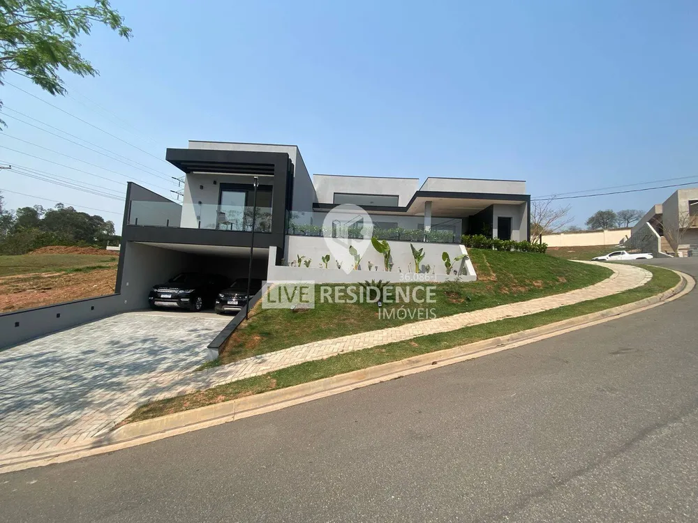 Casa, 3 quartos, 217 m² - Foto 1