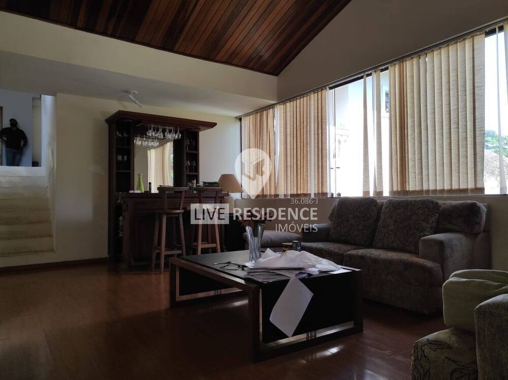 Casa à venda com 4 quartos, 453m² - Foto 3