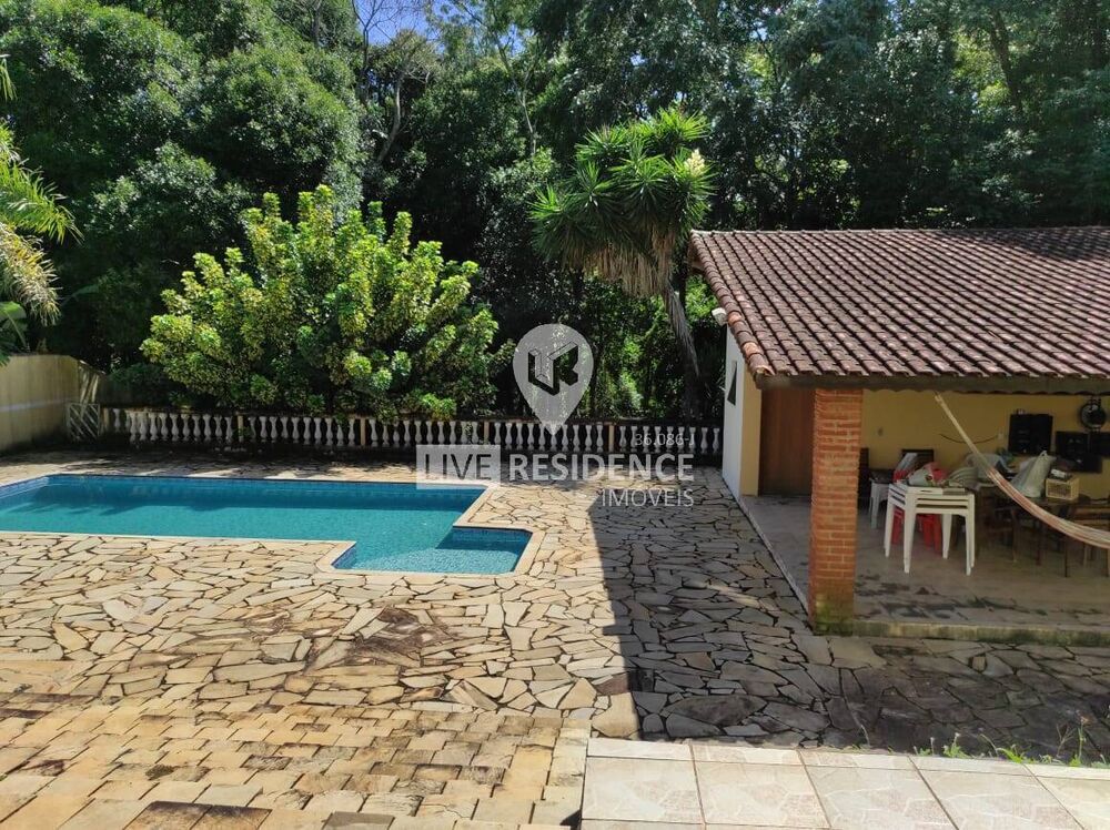 Casa à venda com 4 quartos, 453m² - Foto 2