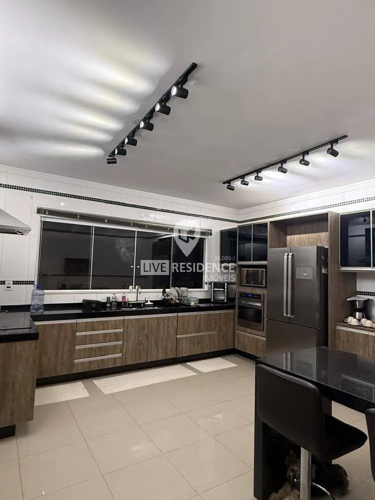 Casa, 3 quartos, 232 m² - Foto 12