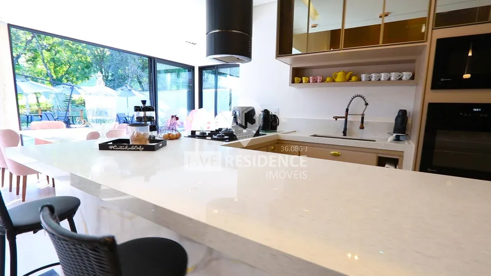 Casa, 5 quartos, 271 m² - Foto 8