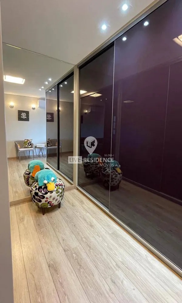 Casa, 5 quartos, 580 m² - Foto 1