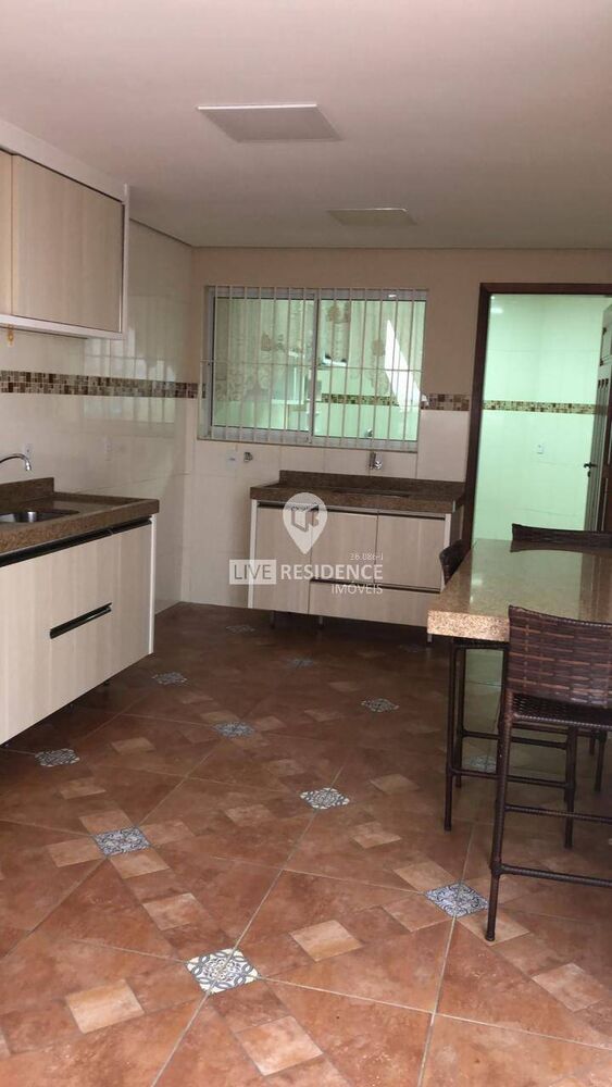 Casa à venda com 3 quartos, 98m² - Foto 3