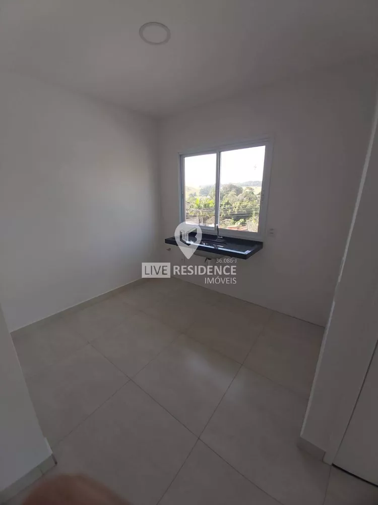 Casa à venda com 2 quartos, 48m² - Foto 4