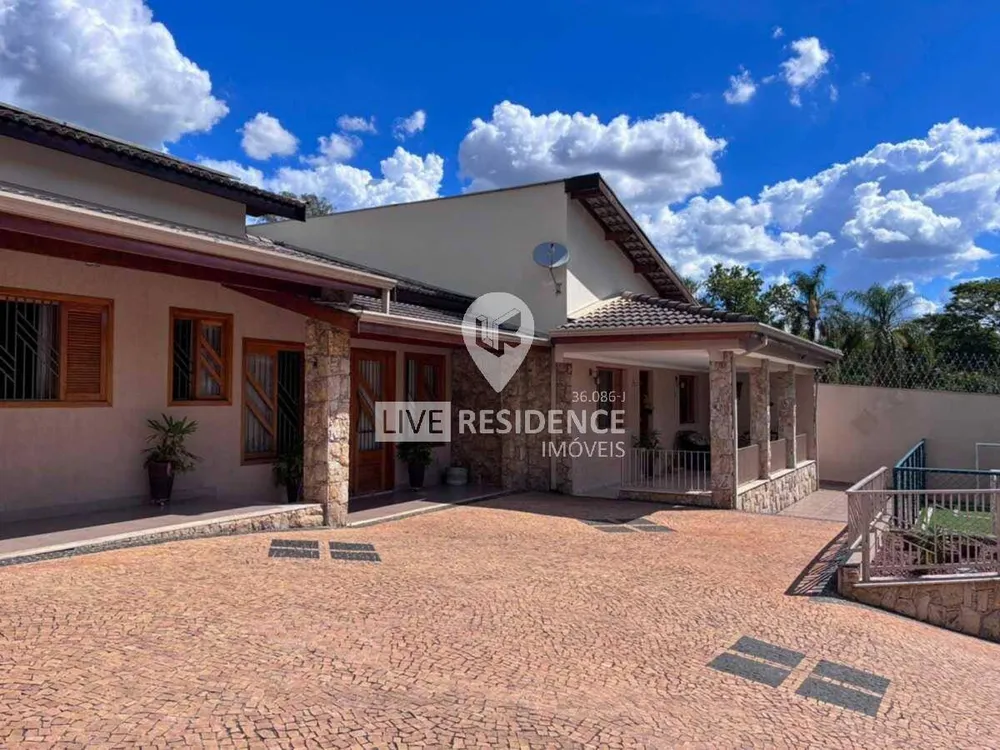 Casa, 3 quartos, 438 m² - Foto 1