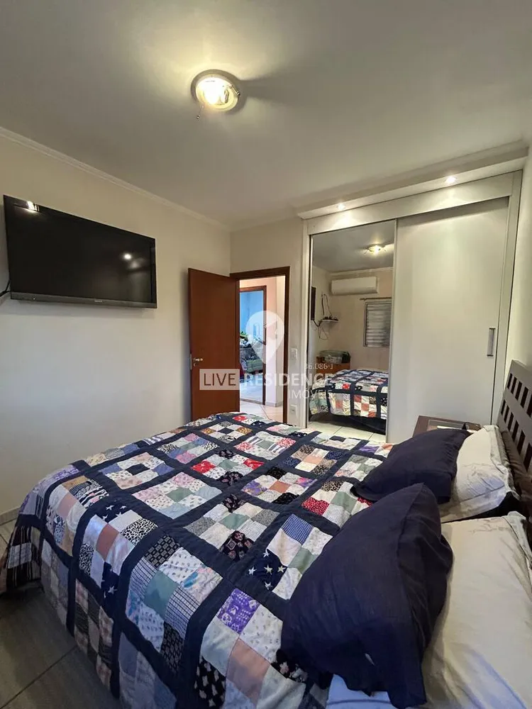 Casa, 3 quartos, 214 m² - Foto 4