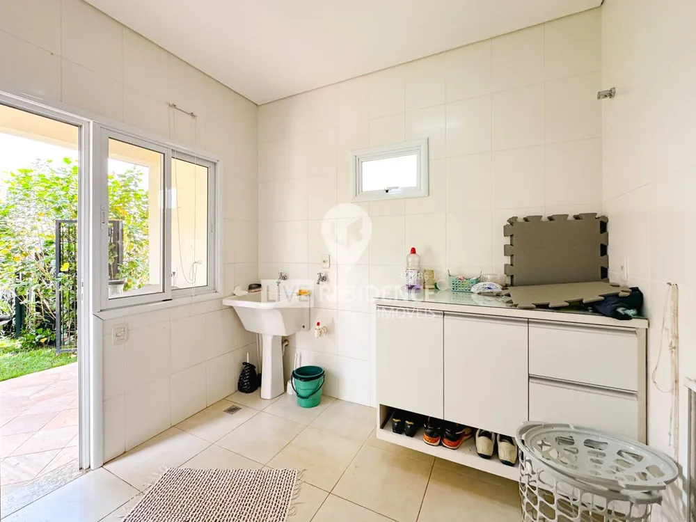 Casa, 3 quartos, 320 m² - Foto 1